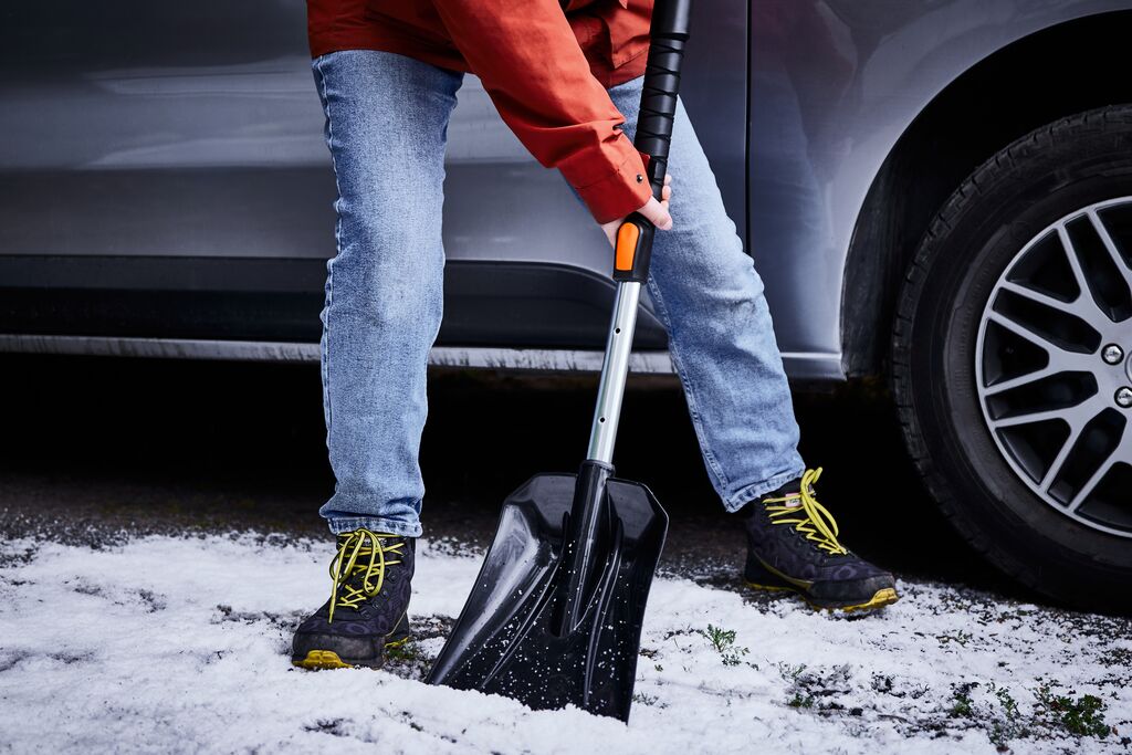 zestaw do odśnieżania Osram SNOW BRUSH skrobaczka zmiotka łopata czyścik - obrazek 14