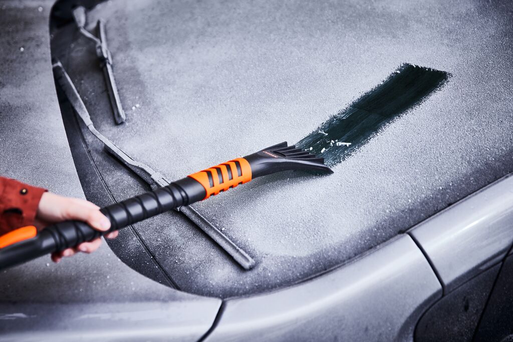 zestaw do odśnieżania Osram SNOW BRUSH skrobaczka zmiotka łopata czyścik - obrazek 12