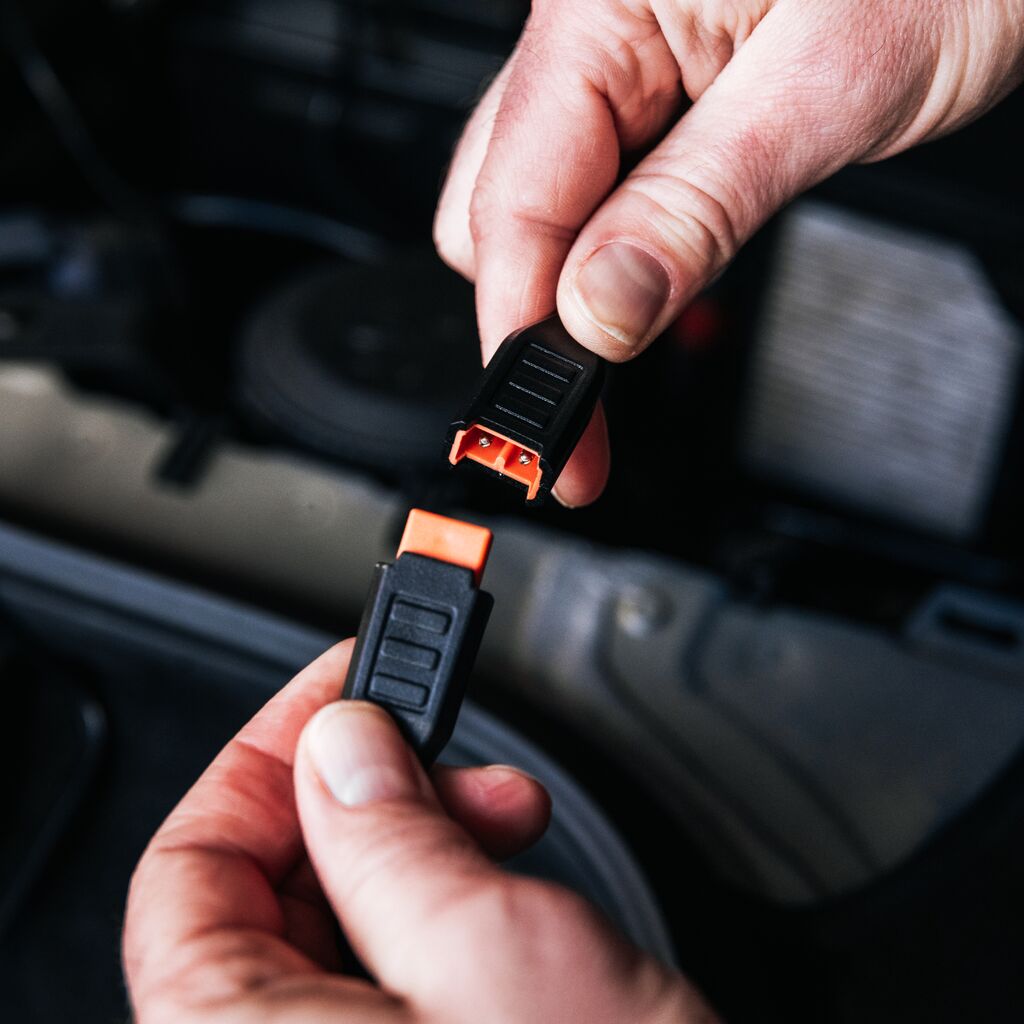 inteligentny prostownik Osram BATTERYcharge OEBCS1010 12/24V 10A - obrazek 14